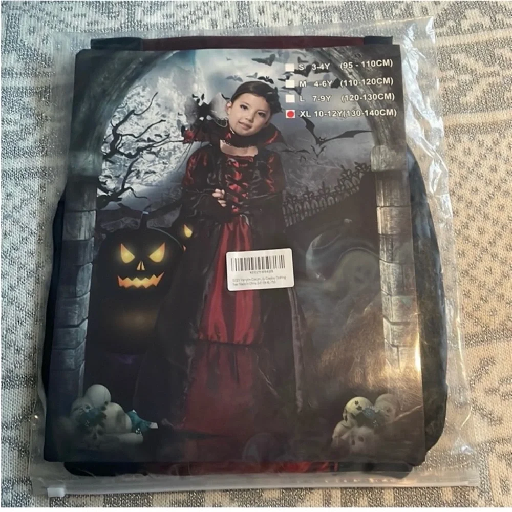 NWT Girls Vampire Halloween Costume – XL (10-12Y)